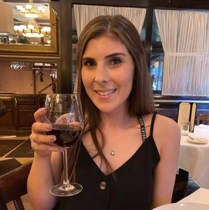 Meet your Posher, Natalie